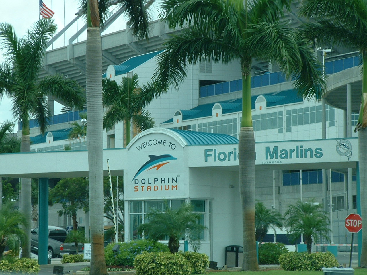 Since Fort Lauderdale is so close to Miami, we had to go to Dolphin Stadium!